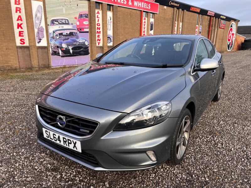 VOLVO V40 1.6 D2 R-Design 2014