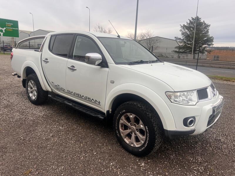 MITSUBISHI L200 2.5 DI-D Barbarian 2011