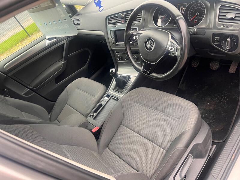 VOLKSWAGEN GOLF 1.6 TDI BlueMotion Tech SE 2013